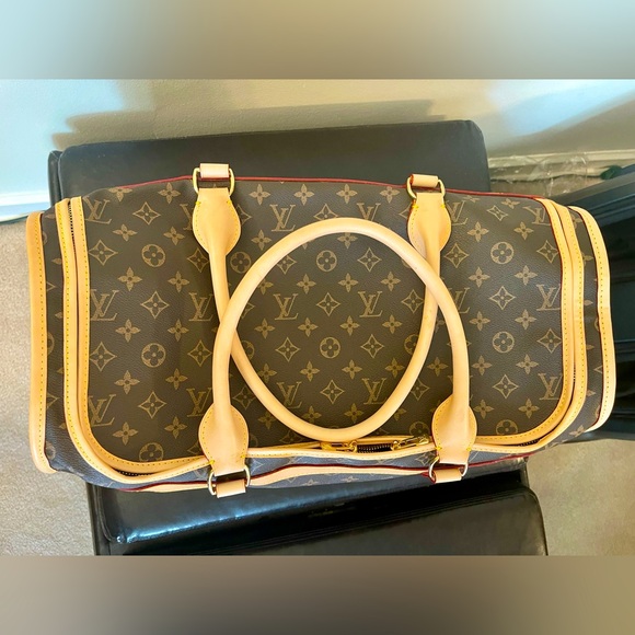 French Luxury Monogram Pet Carrier - Picture 4 of 9